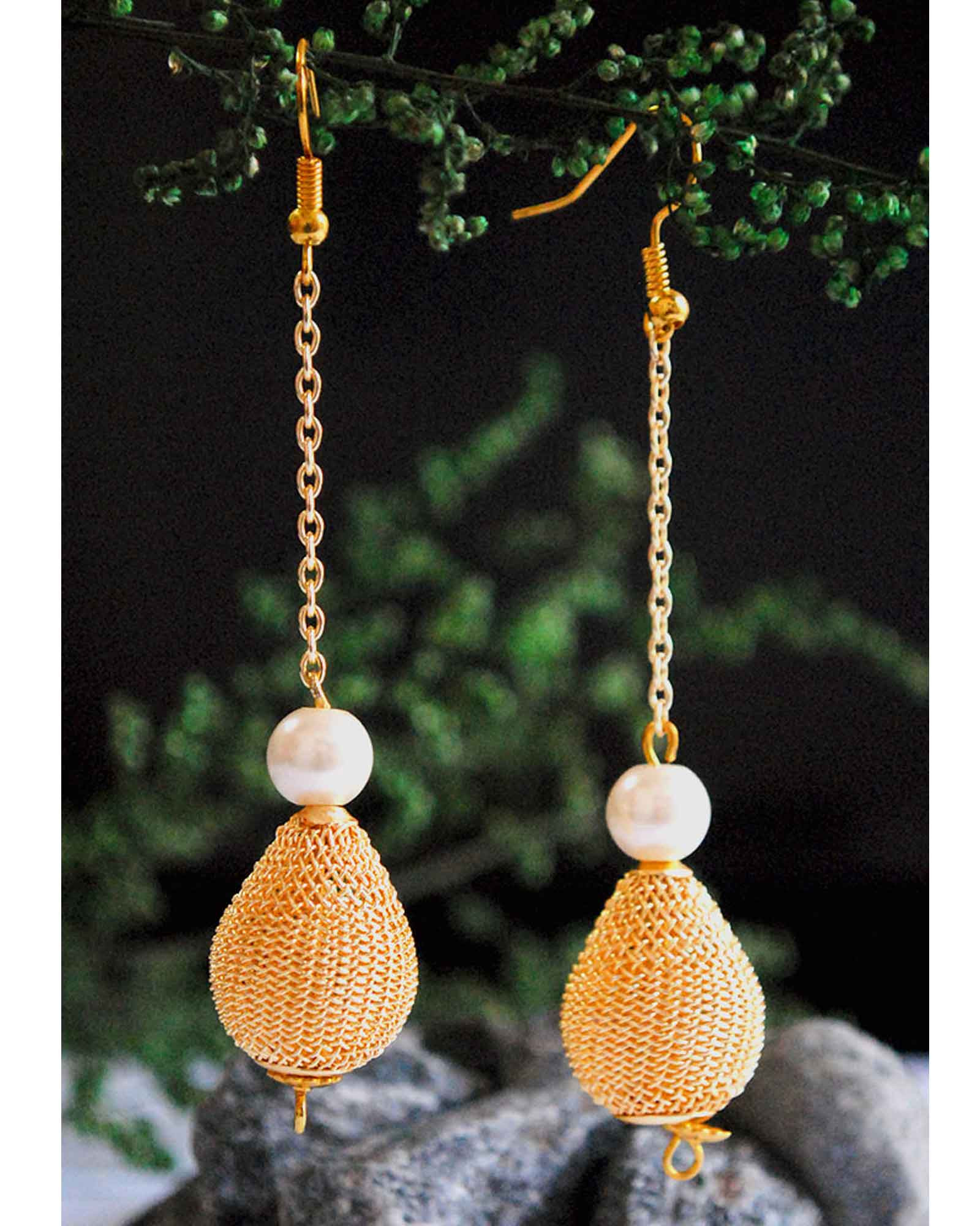 Dangling Drop Mesh Earrings