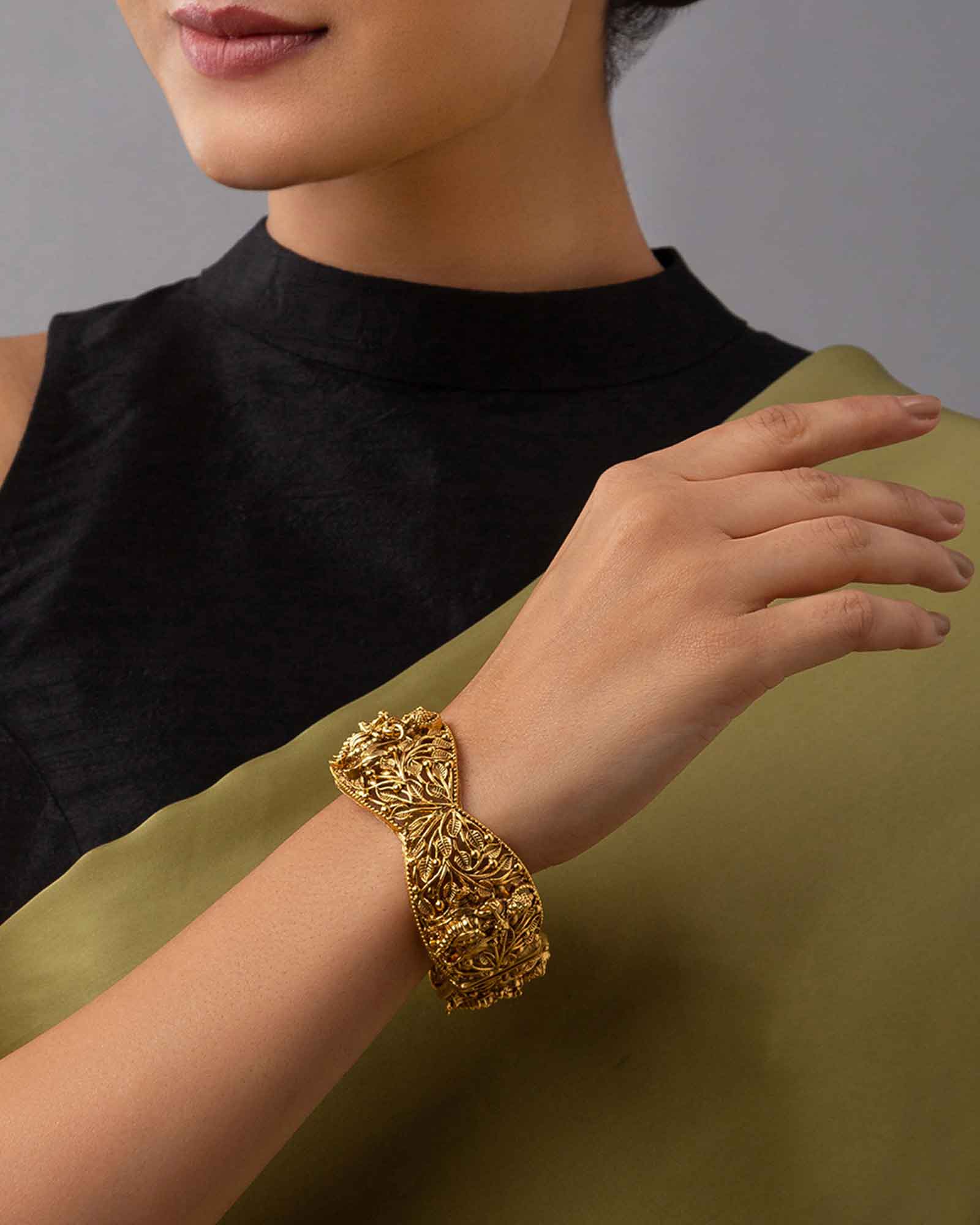 Elegant Gold-Plated, Hand-Carved Traditional Bangles 