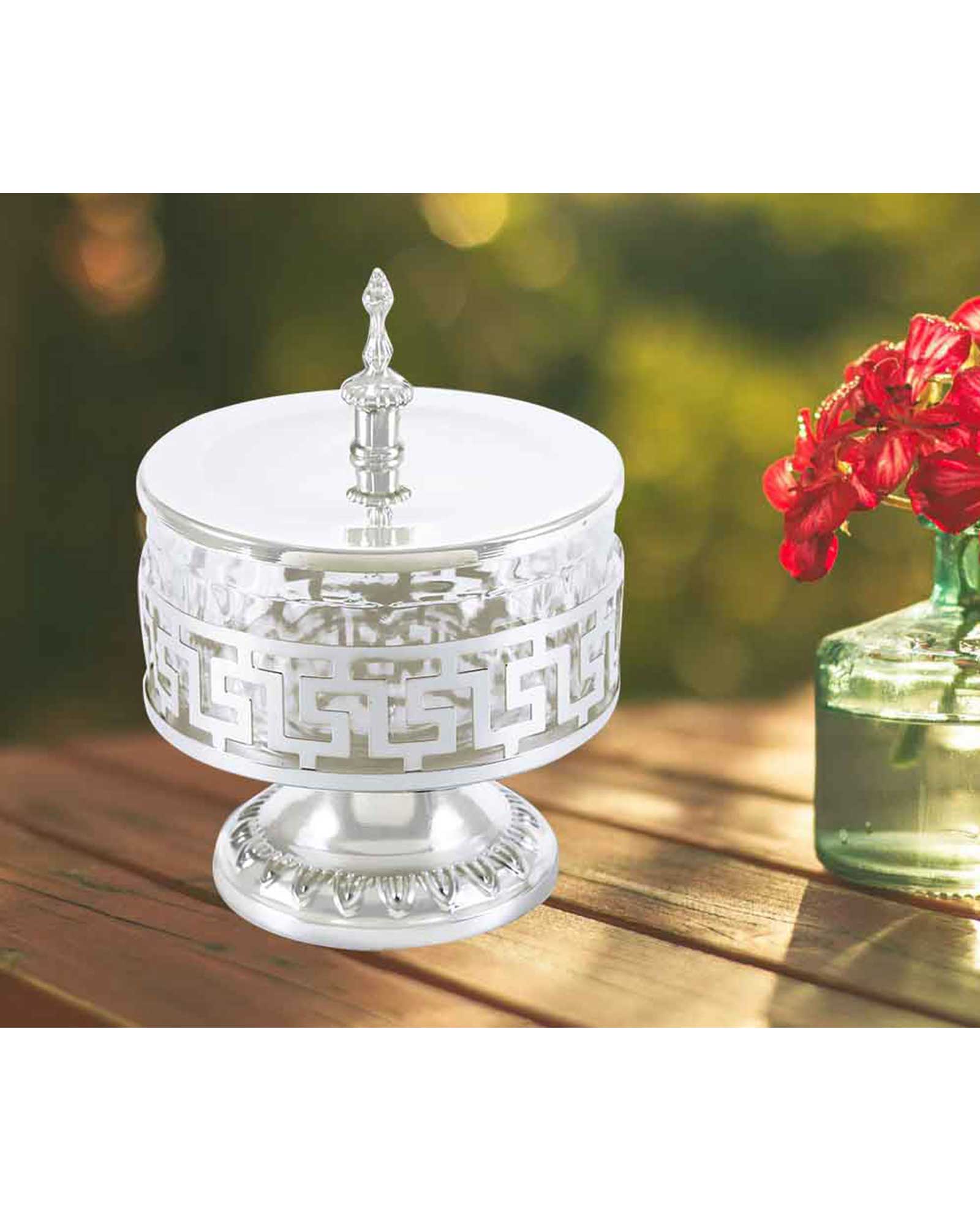 Sugar Pot With Stand Silver