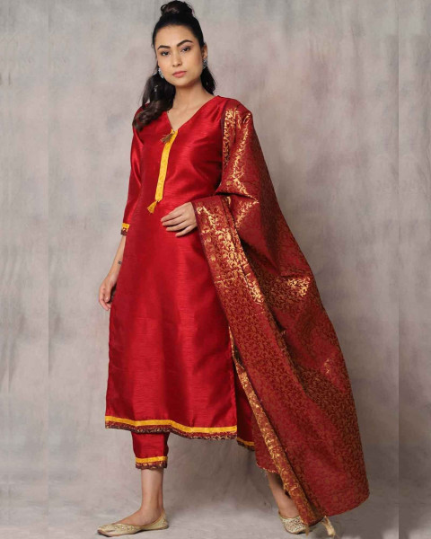 Red Surkh Tashi Salwar Suit Set with Dupatta
