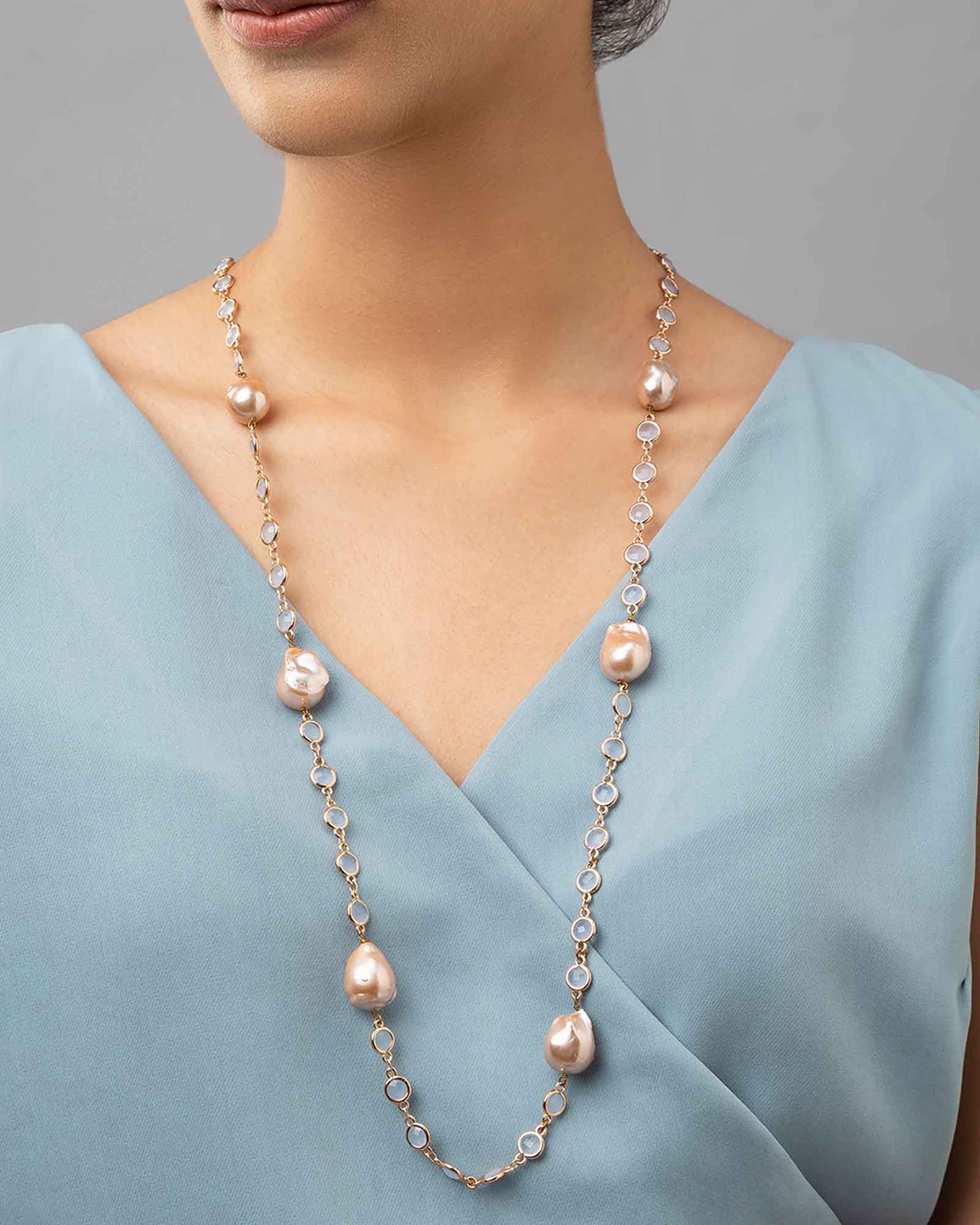 Greyish Shell Pearl Agates With Gold-Plated Beads