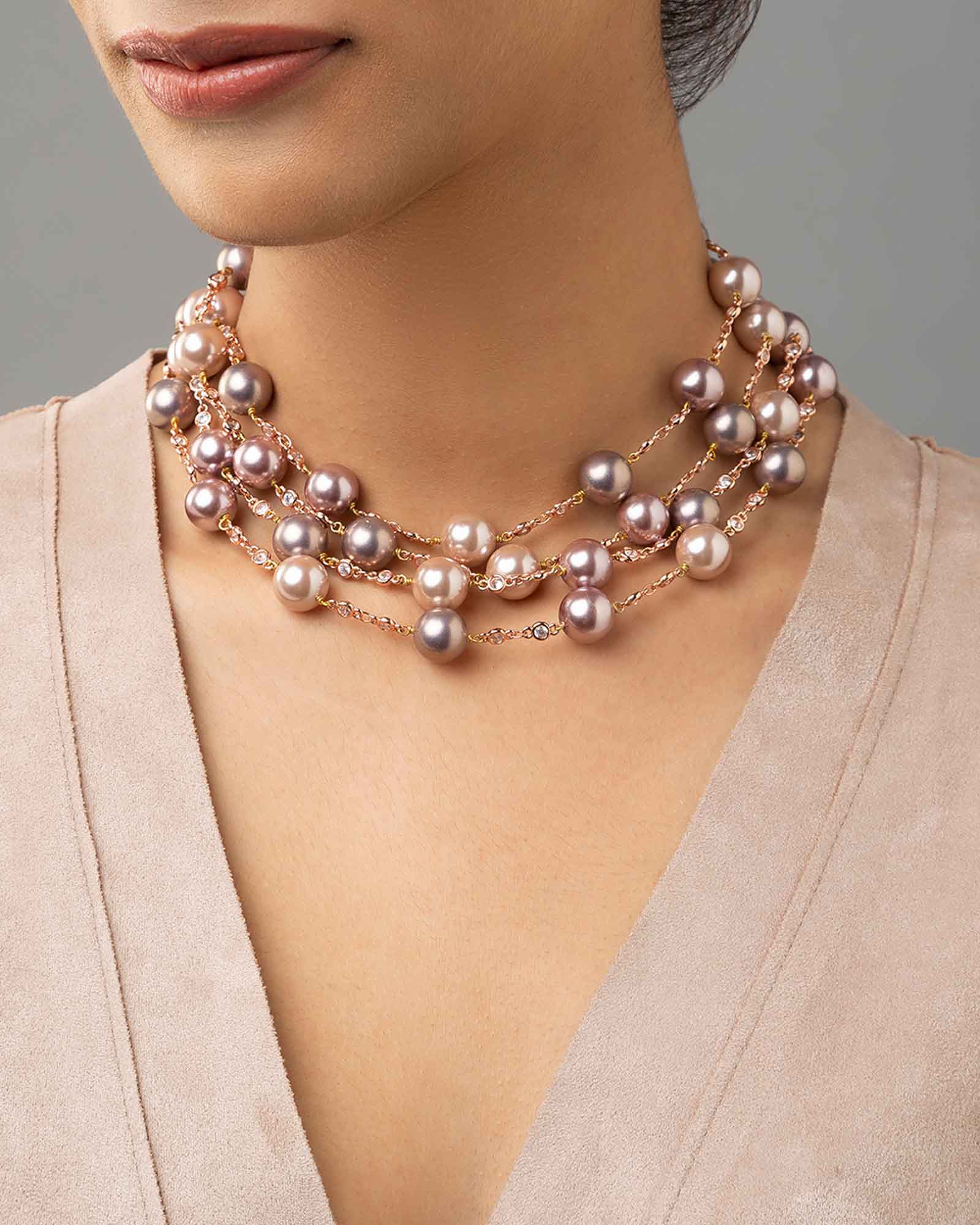 The Rose Pink Shell Pearls Of Swarovski Beauty On The Threads